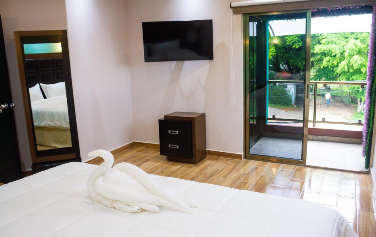 Apartamentos Michael パレンケ エクステリア 写真