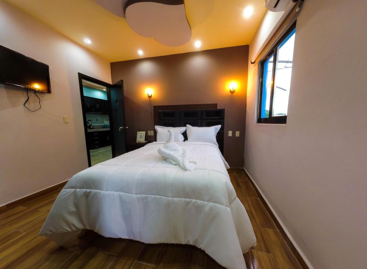 Apartamentos Michael パレンケ エクステリア 写真