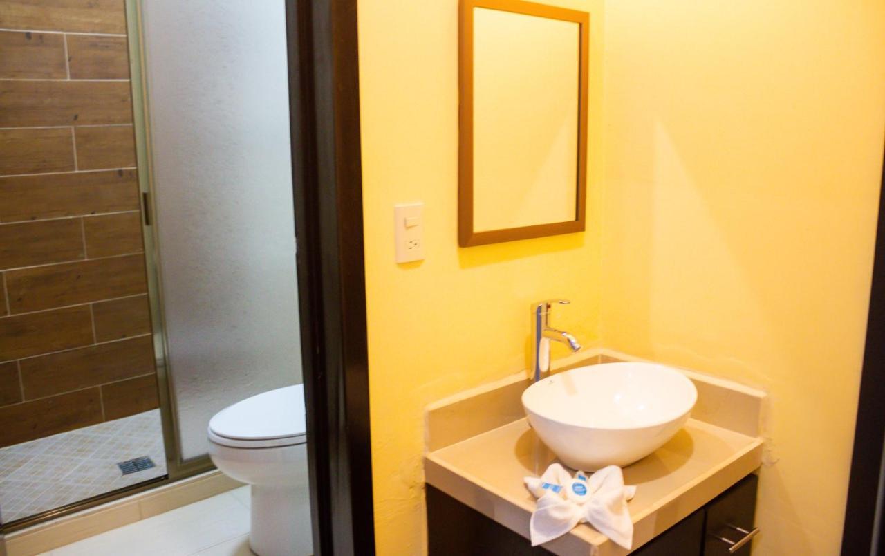 Apartamentos Michael パレンケ エクステリア 写真